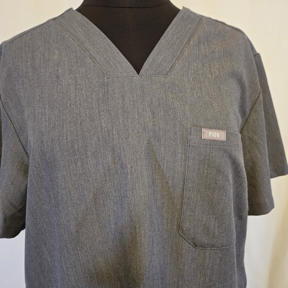 FIGS Technical Collection Scrub Top Gray Men's Large V-Neck Medical - Picture 5 of 7